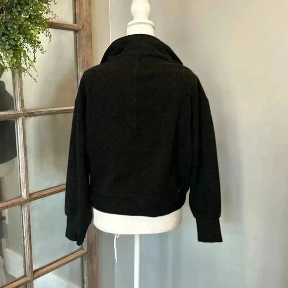 Faherty Women's Legend Lounge Half Zip Sweatshirt - Picture 7 of 7